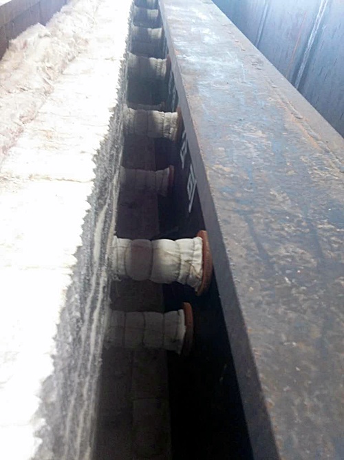 熱鍍鋅爐鋪設蓋板前 熱鍍鋅爐鋪設蓋板前